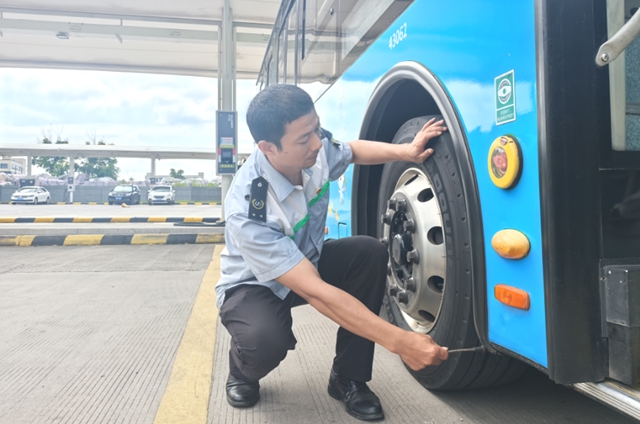 泸州公交集团党委红色方向盘|先锋领航责任区 全员奋进“加速度(图3) 公交3.jpg