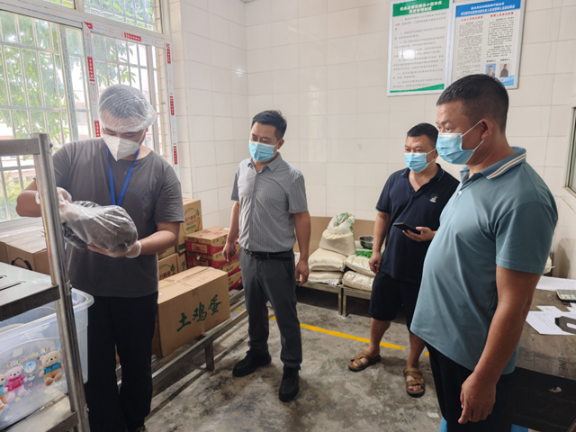 泸州：扎实推进校园食品抽检 全力守护师生“食全食美”