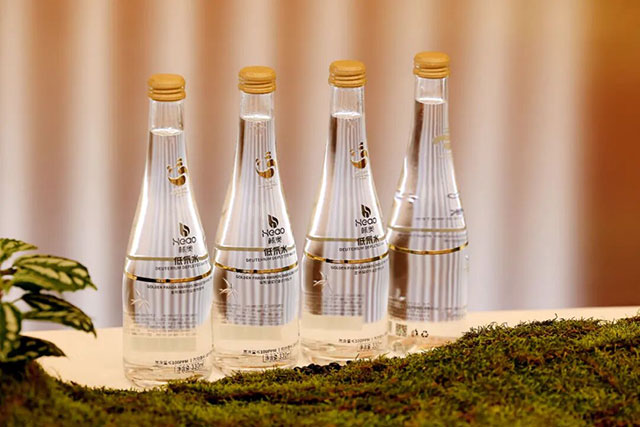 第二届金熊猫奖官方指定用水!泸州国企出品,核奥低氘水焕新登场(图3) 3.jpg