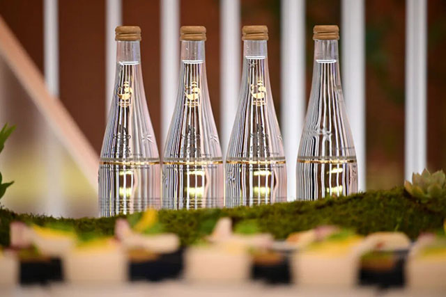 第二届金熊猫奖官方指定用水!泸州国企出品,核奥低氘水焕新登场(图7) 7.jpg