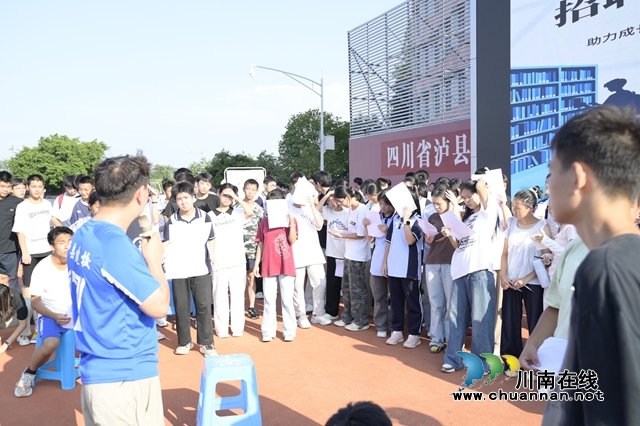 泸县建校勤工助学招聘火热展开,优质岗位助力成长(图4) _DSC0290.jpg