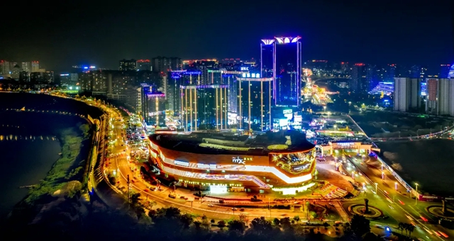 泸州金融商业中心2025年推进区域消费中心城市建设成果暨第四季度招商发布会圆满举行(图10) 10.jpg