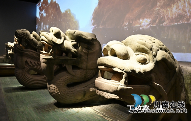 品龙城宋韵 观桥梁罕见|泸州市老年大学相机摄影班泸县探寻宋代石刻、龙脑桥之美(图5) 05--.jpg