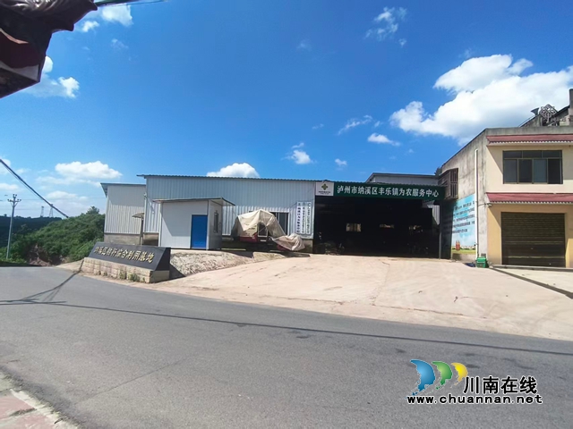 纳溪:“小”秸秆撬动乡村“大”振兴(图2) 车2.jpg