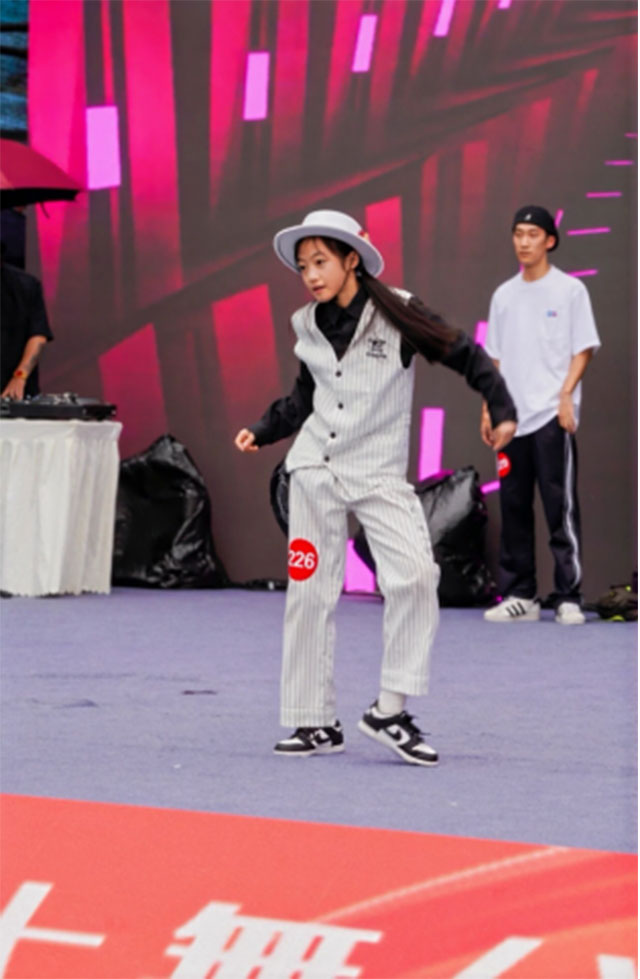 这是一种态度!泸州街舞“炸”场招募令(图3) 3.jpg