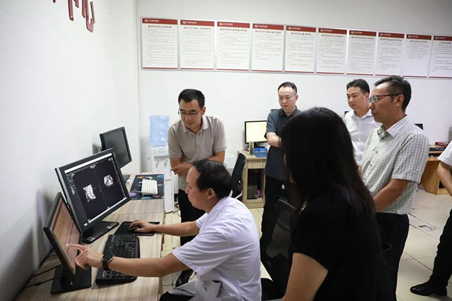 合江县政协重点提案办理协商会在合江县中医医院召开