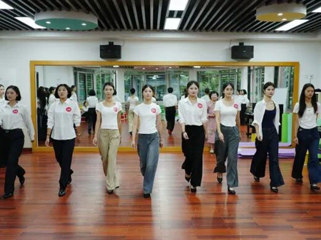 160名“小桂花”已就位!第四届国际地理标志产品博览会即将开幕(图1) 1.jpg