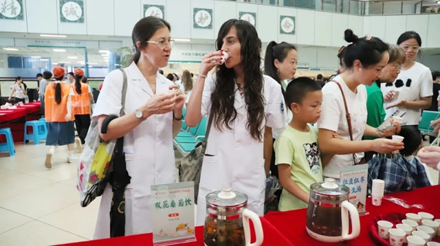9月24日(周三)上午,西南医大中医院药膳茶饮免费尝!刮痧、拔罐免费试!(图2) 12.jpg