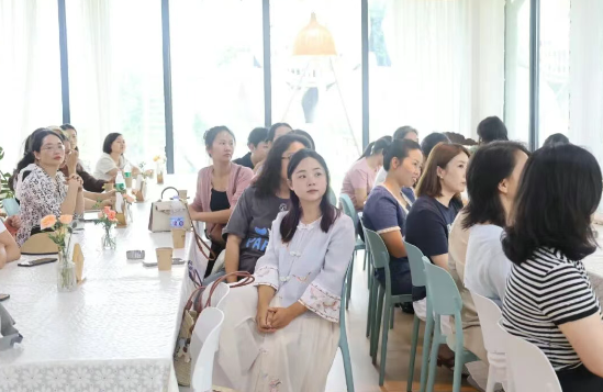 凝聚巾帼力量 赋能乡村发展丨泸州市“乡村振兴 巾帼行动”暨“美丽庭院”建设现场交流活动举办(图3) 3.png