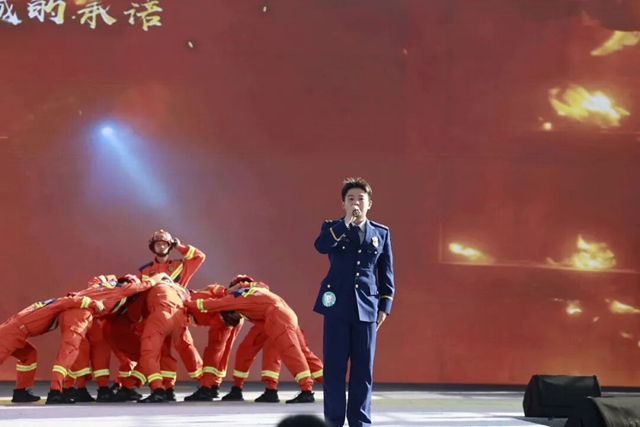 酒城工韵·地标之声:2025泸州职工原创歌曲音乐会热情上演(图9) 9.jpg