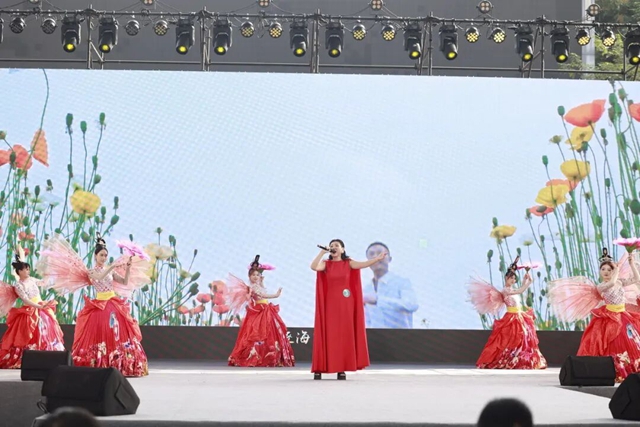 酒城工韵·地标之声:2025泸州职工原创歌曲音乐会热情上演(图10) 10.jpg