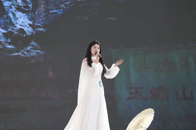 酒城工韵·地标之声:2025泸州职工原创歌曲音乐会热情上演(图11) 11.jpg