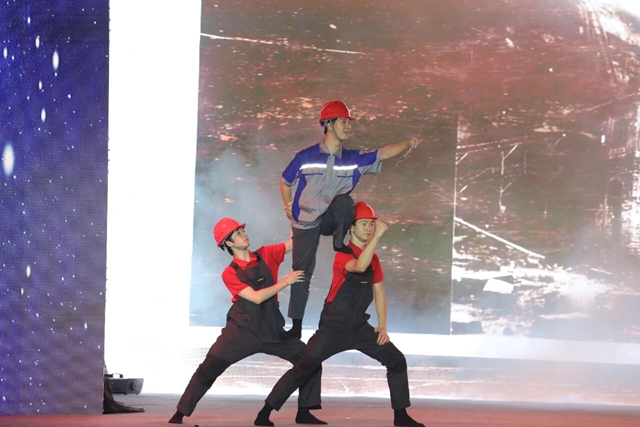 百年脉动,永续之光丨这场跨越时空的“思政课”让青春与家国同频(图14) 23.jpg