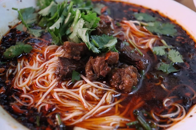 一碗内江牛肉面的时间，你就可以“满电”出发