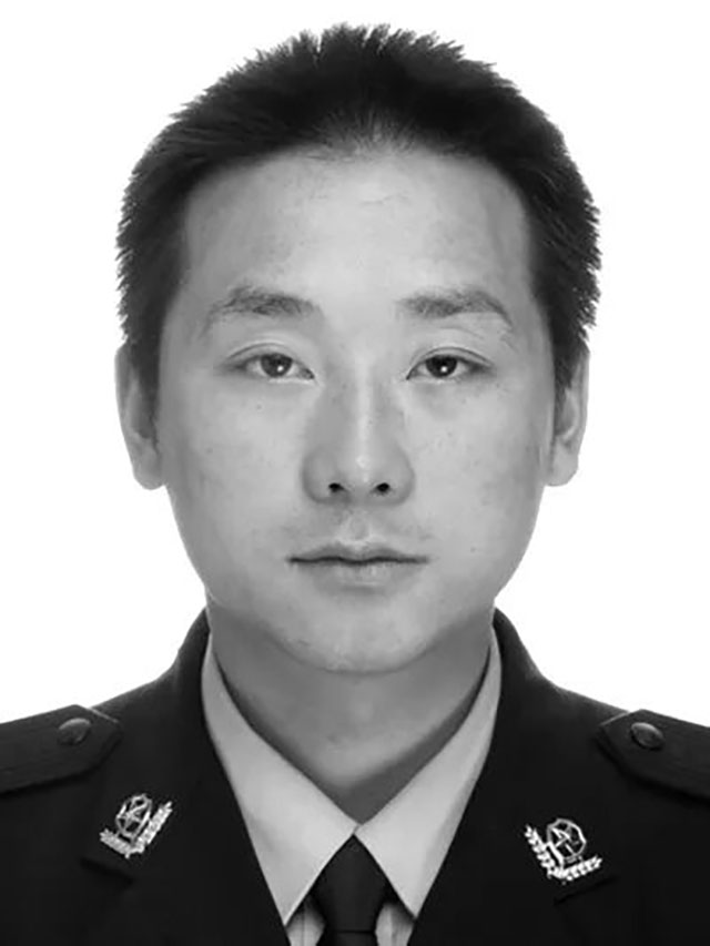 痛心!宜宾市屏山县公安局副局长李虎因公殉职(图1) 1.jpg