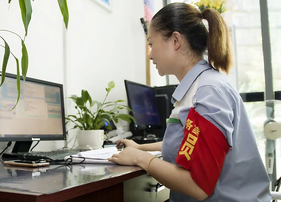 泸州公交情系万家团圆路 保障乐迷畅游行(图3) 3.jpg