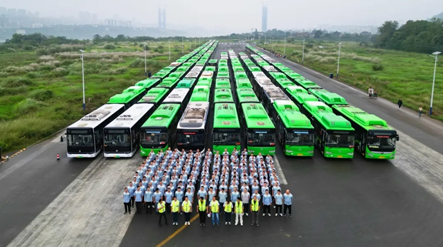 泸州公交多措并举全力保障中秋国庆安全出行 助力文旅消费增长(图1) 1.jpg