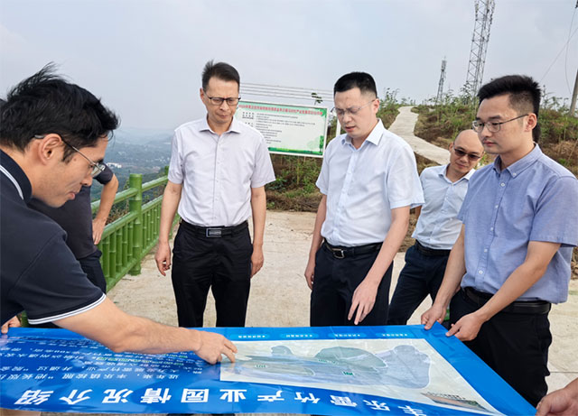 泸州市发展改革委走访调研帮扶村及派员村(图1) 1.jpg