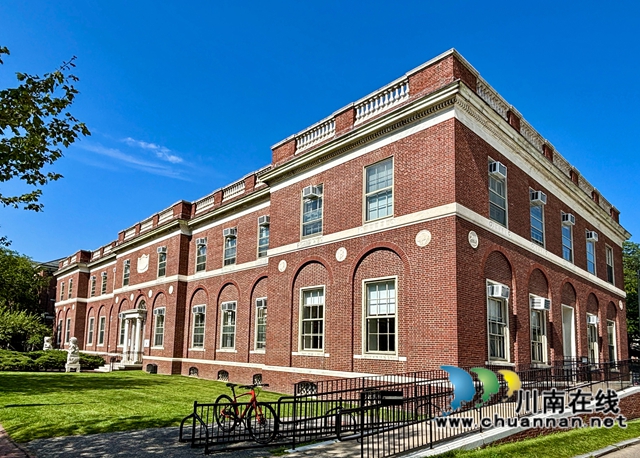 叙永文人向美国哈佛大学哈佛燕京图书馆捐赠10本图书(图14) 哈佛大学燕京图书馆(外景) 颜林摄影_IMG_9863-1a.jpg