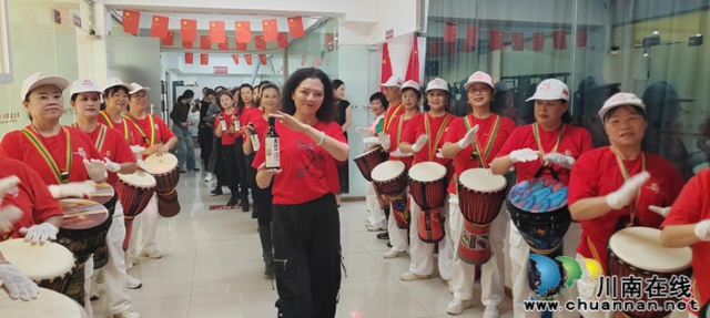 非遗与银发结缘 实体与公益双向赋能 I 四川好人缘银发大学银发经济宣传消费服务中心暨“五比一酱油”开坛仪式启动(图13) 64006.jpg