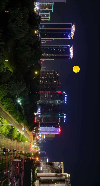 年吸客超2000万人次!泸州佳乐世纪城商圈当选“川渝不夜地标”(图2) 2.jpg