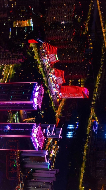 年吸客超2000万人次!泸州佳乐世纪城商圈当选“川渝不夜地标”(图5) 5.jpg