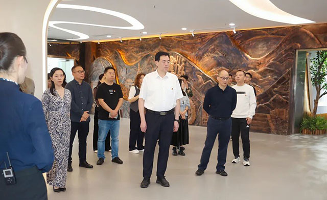 观城市变迁 强物流脉络 践初心使命 ｜泸州市口岸物流办组织开展主题党日活动