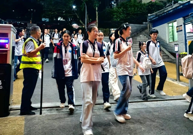 他们,比阳光更早到岗!(图12) 12.jpg