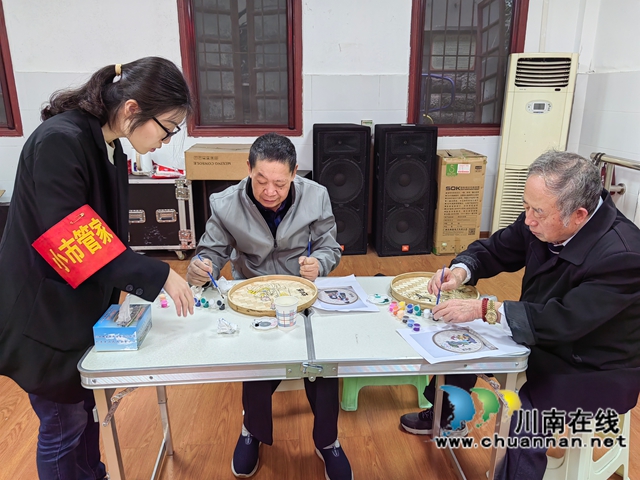 非遗竹编画  绘就民族情｜龙马潭区小市街道下大街社区开展非遗竹编画活动