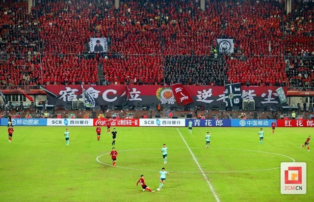 从0:2到4:2!一场球,一座城的沸腾之夜(图2) 2.jpg