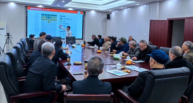 “情暖重阳 关爱相伴”——泸州福欣医院党支部开展系列敬老爱老活动(图5) 5.jpg