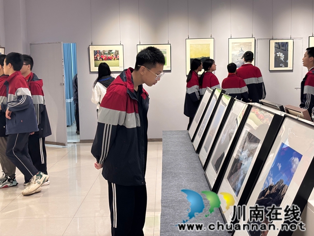 师生参观 (5).jpg