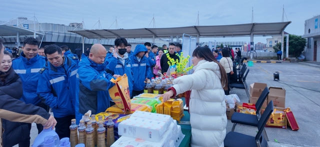 【热力练兵 畅享公交】六大展台齐发力 解锁消费新体验(图12) 12.jpg