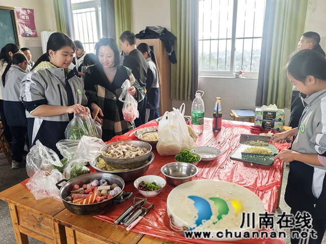 泸县天兴镇学校这场美食节火了!劳动搭台,美育唱戏(图7) 图片7.jpg