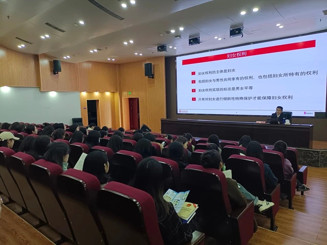 反对家庭暴力 构建和谐家庭丨泸州市开展“11.25国际消除家庭暴力日”系列宣传活动(图4) 4.jpg