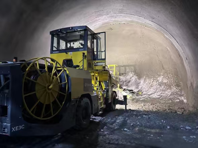 2.5小时→10分钟!宜攀高速迎来新进展(图2) 洞2.jpg