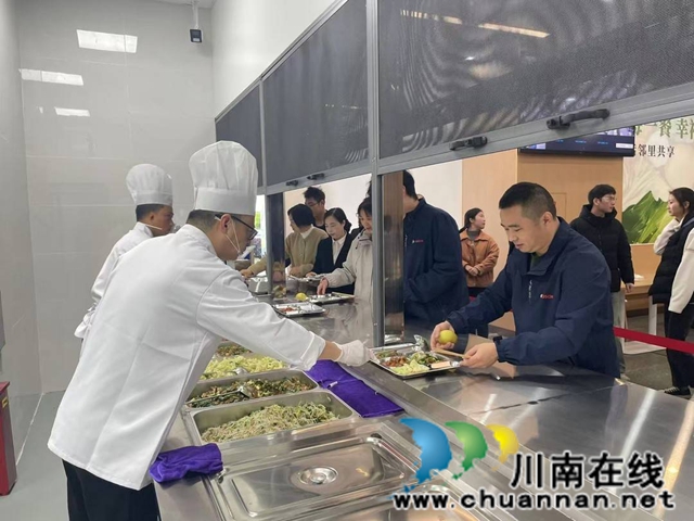 南滨・友邻中心再添便民配套!两江智慧生活馆・江悦社区食堂开启试营业(图3) 2.jpg