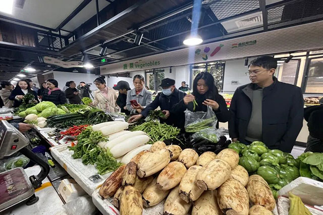 不止能买菜！江阳区香桂苑市场“变身”一站式生活圈，电梯直达更便民