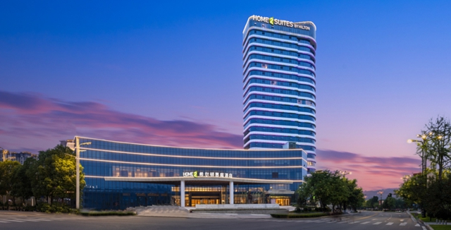 乘风破浪再出发|鑫洋集团董事长余金海先生做客央视《见解》栏目(图8) 8.jpg