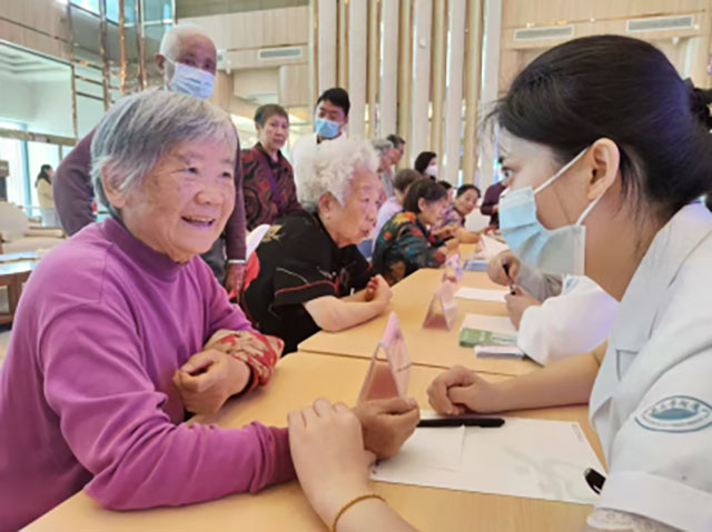 泸州市以“四维融合+智慧赋能”构建“多元协同”居家养老模式(图2) 2.jpg