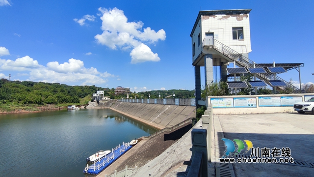 纳溪:水润民生绘新卷 智治水务启新程(图2) 路2.jpg