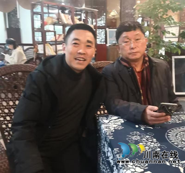 墨润千山翠，情真一脉存——《刘光富：乌蒙山区的文化“摆渡人”》的深度评析