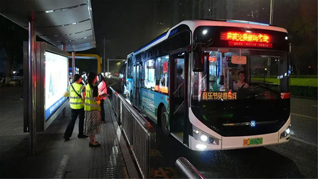 泸州公交志愿服务:以行动践行使命,用奉献传递温暖(图9) 10010.jpg