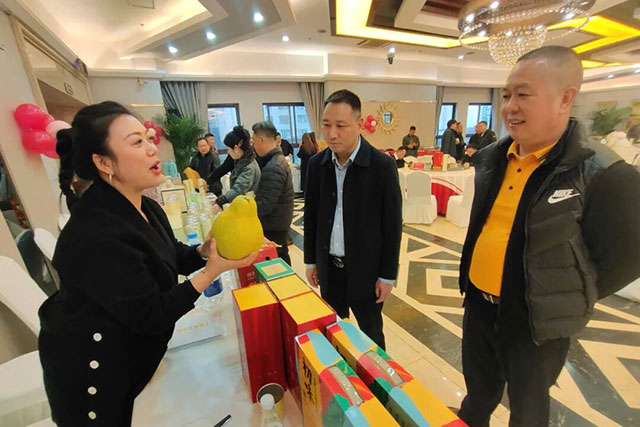 “纳货”交易额突破4000万元,带动家乡5000人就业!商会架桥,助力 “纳溪造”产品破圈(图2) 2.jpg