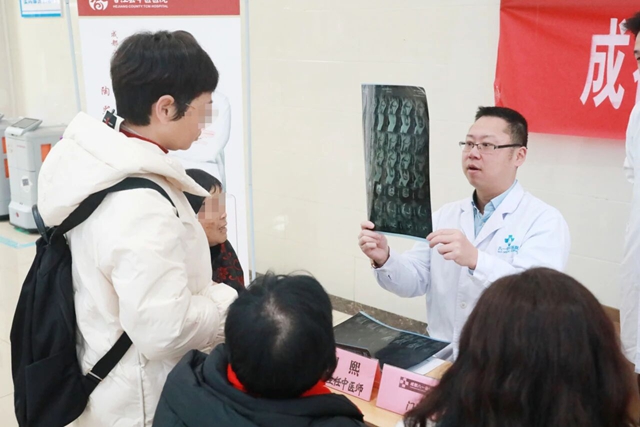 膏方飘香,名医坐镇!合江县中医医院这两场活动超给力!(图5) 5.jpg