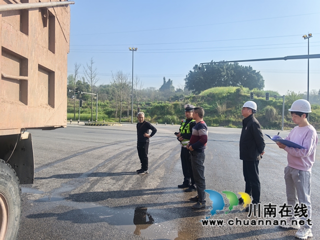 龙马潭区:聚焦四大关键领域,开展市容环境卫生综合整治行动(图13) 13.jpg