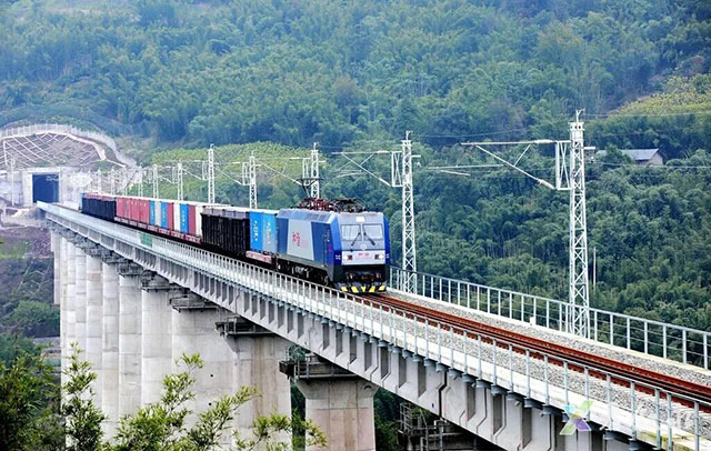 西部陆海新通道入列，古今五蜀道在泸同框