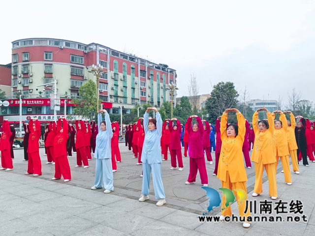 总结过往谋新篇 以拳会友展风采|泸县太极拳协会年会圆满召开(图6) 太极拳表演5(曾佐然摄).jpg