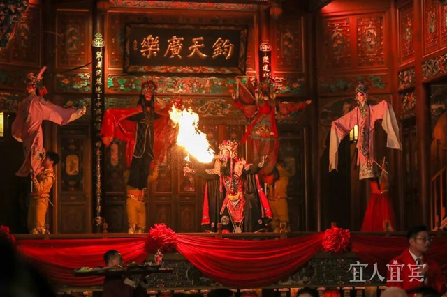 7分47秒,宜宾惊艳世界!(图11) 11.jpg