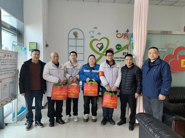 春节在岗不打烊,市民出行我护航丨泸州公交人的春节,既温馨又幸福!(图4) 4.jpg